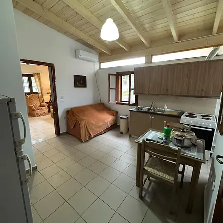 Athina's Affittacamere 3*